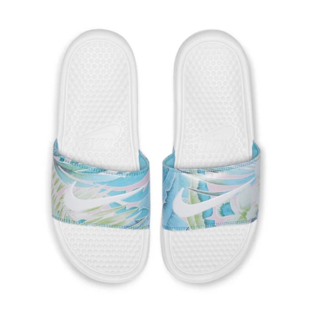 NWT Nike Woman’s White and Blue Floral Slide Sandals Size 10
